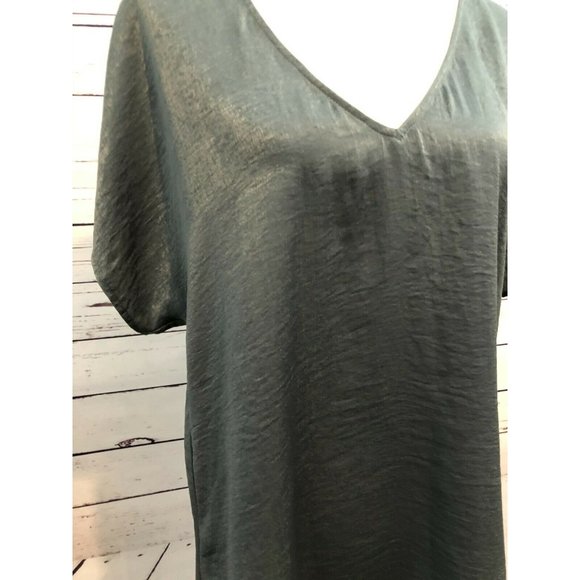 Show‎ Me Your Mumu Shirt size Small Tunic Green - Picture 4 of 7
